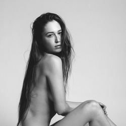 Elsie-Hewitt-nude-naked-sexy-post-575189